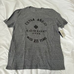 lucky brand grey shirt  size large   details: -mens short sleeve top  -lucky bra